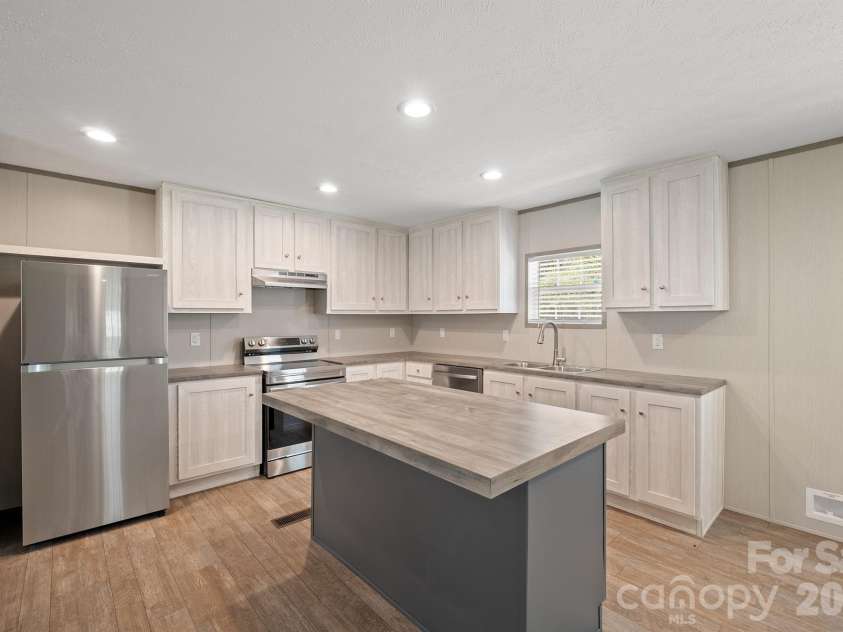 118 Peaceful Hill Drive, Old Fort, NC 28762.  MLS# CAR4367270, YatesRealty ID 13465. 