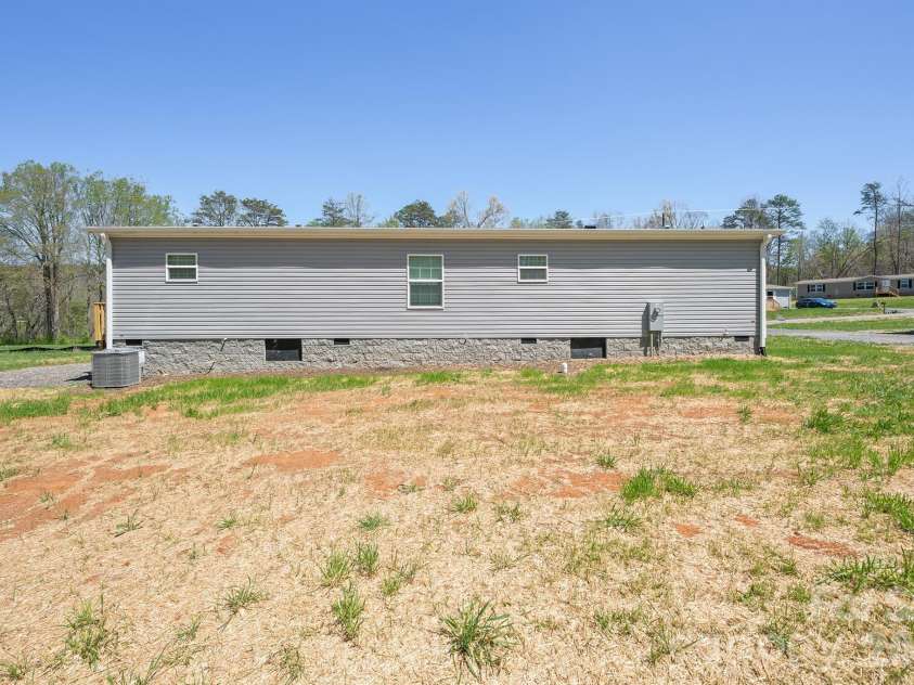 118 Peaceful Hill Drive, Old Fort, NC 28762.  MLS# CAR4367270, YatesRealty ID 13465. 