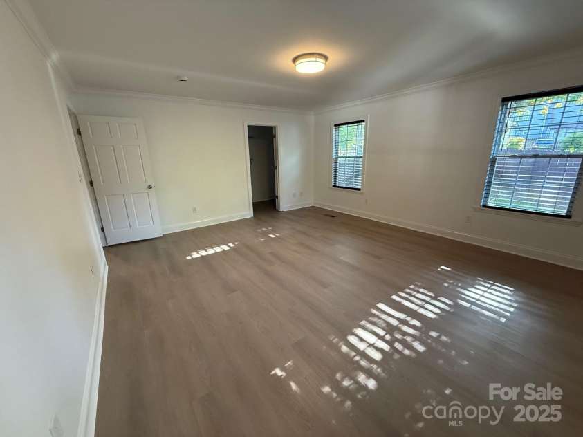 3332 Draper Avenue, Charlotte, NC 28205.  MLS# CAR4224302, YatesRealty ID 13465. 2nd Bedroom