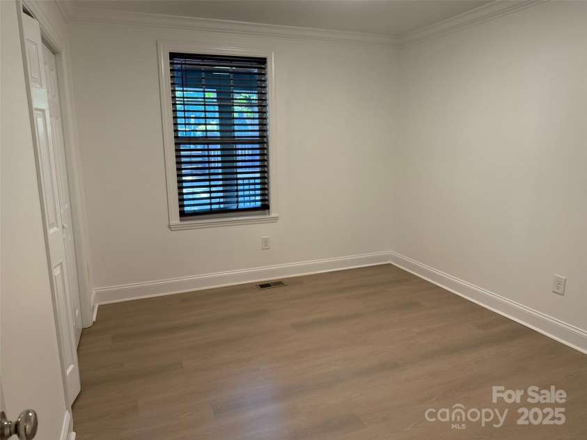 3332 Draper Avenue, Charlotte, NC 28205.  MLS# CAR4224302, YatesRealty ID 13465. 3rd Bedroom