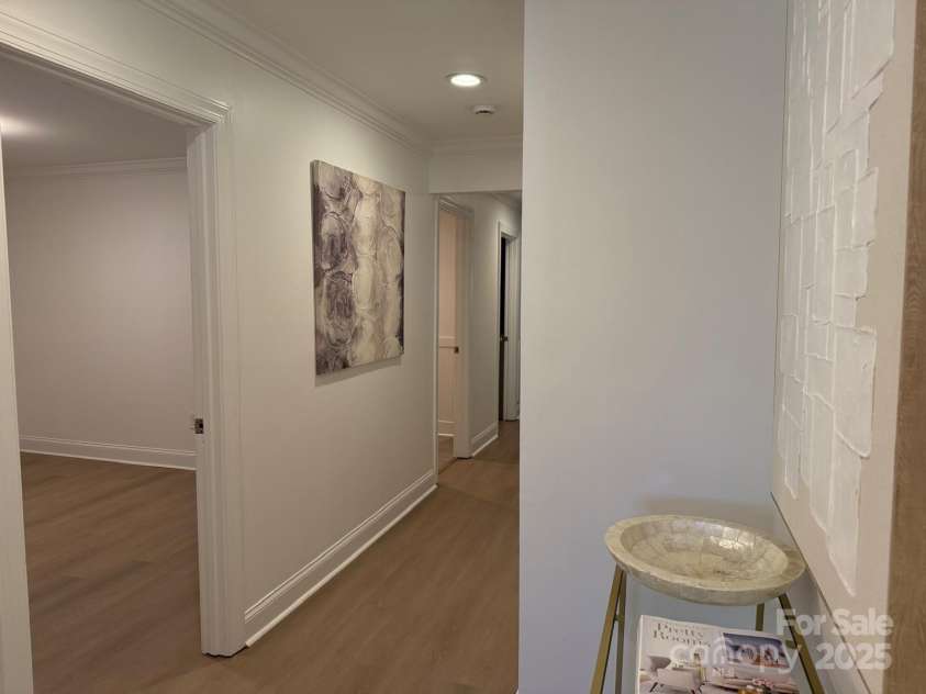 3332 Draper Avenue, Charlotte, NC 28205.  MLS# CAR4224302, YatesRealty ID 13465. Hallway