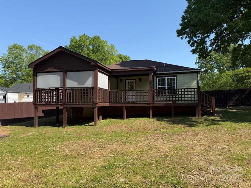 3332 Draper Avenue, Charlotte, NC 28205.  MLS# CAR4224302, YatesRealty ID 13465. Rear or Property
