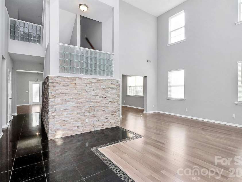 10722 Camden Meadow Drive, Charlotte, NC 28273.  MLS# CAR4342342, YatesRealty ID 13466. 