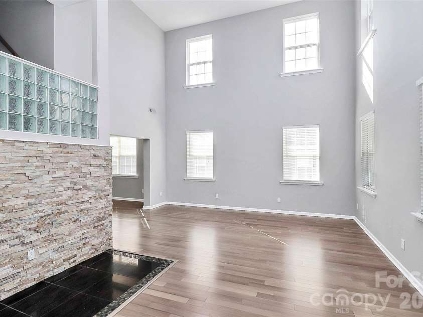 10722 Camden Meadow Drive, Charlotte, NC 28273.  MLS# CAR4342342, YatesRealty ID 13466. 