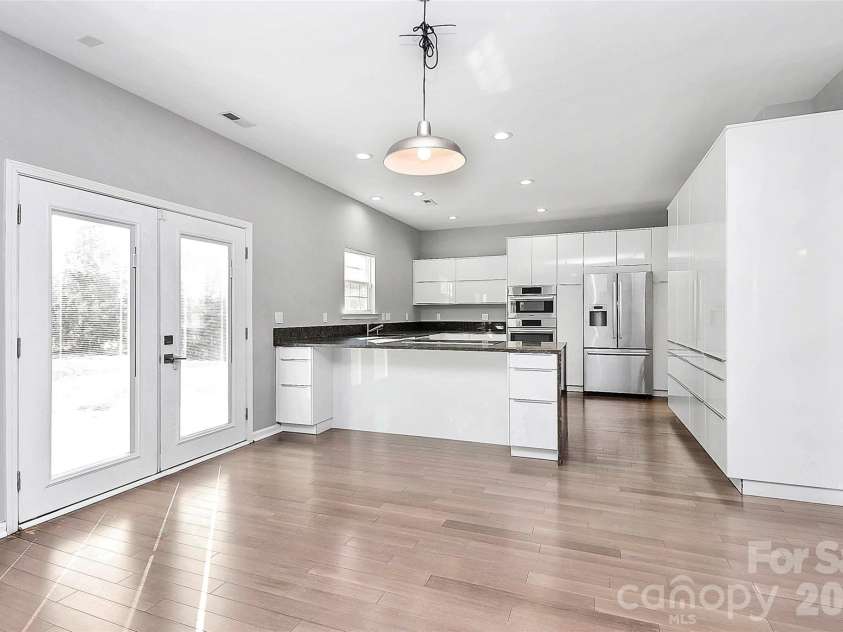 10722 Camden Meadow Drive, Charlotte, NC 28273.  MLS# CAR4342342, YatesRealty ID 13466. 