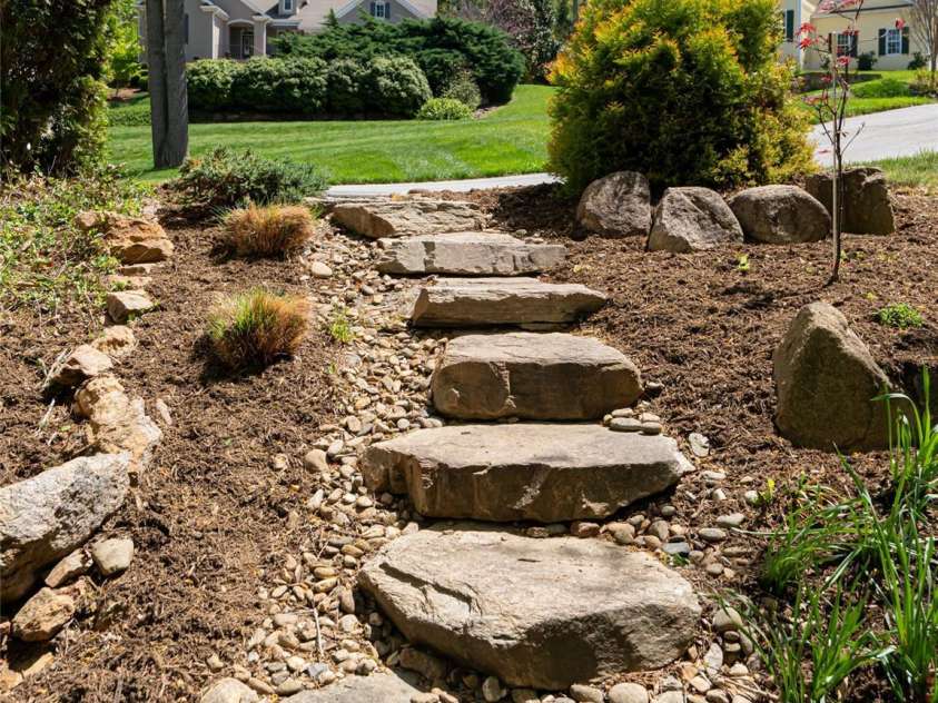 11 La Rue Court, Candler, NC 28715.  MLS# CAR4242161, YatesRealty ID 13467. 