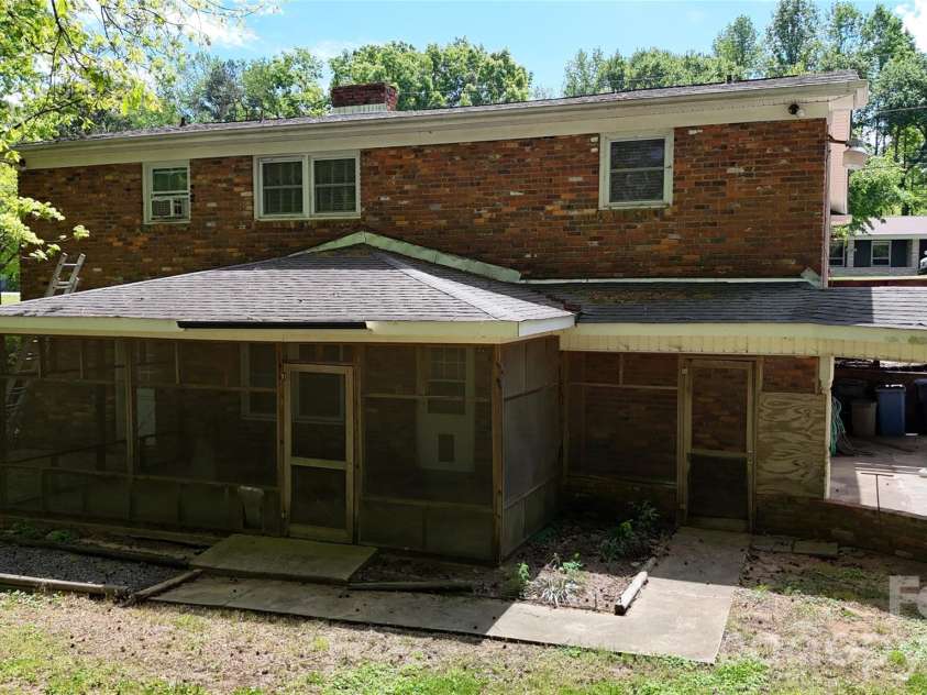 2367 Story Street, Lincolnton, NC 28092.  MLS# CAR4369998, YatesRealty ID 13467. Back
