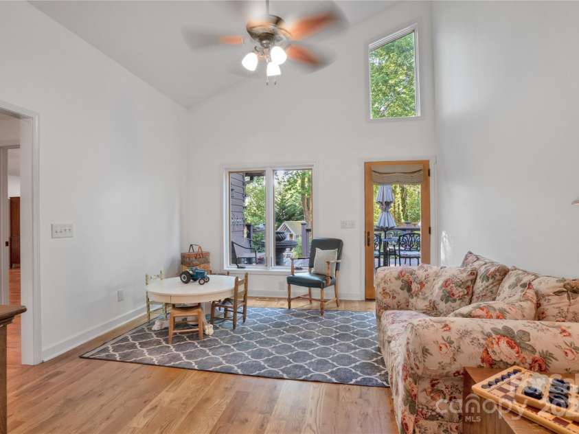 10315 Washam Potts Road, Cornelius, NC 28031.  MLS# CAR4243746, YatesRealty ID 13468. 