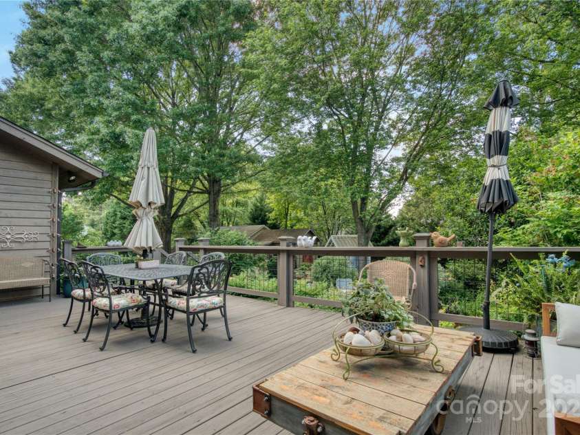 10315 Washam Potts Road, Cornelius, NC 28031.  MLS# CAR4243746, YatesRealty ID 13468. Large deck for family gatherings