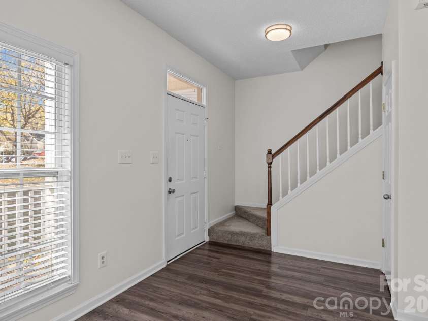 9201 Rotherham Lane, Charlotte, NC 28216.  MLS# CAR4316526, YatesRealty ID 13468. 