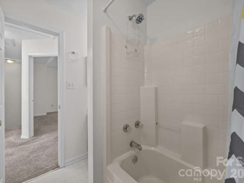 9201 Rotherham Lane, Charlotte, NC 28216.  MLS# CAR4316526, YatesRealty ID 13468. Secondary bathroom