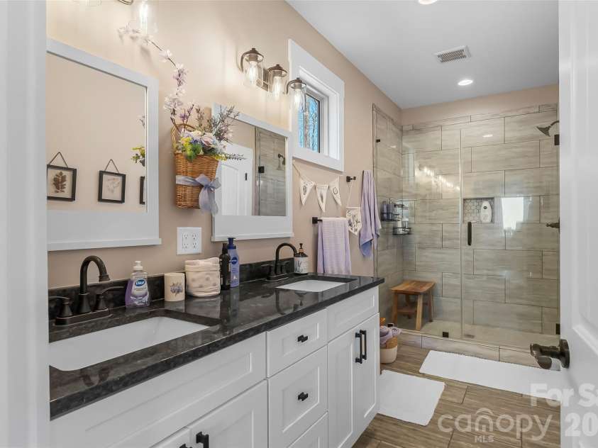 2280 Pinnacle Parkway, Union Mills, NC 28167.  MLS# CAR4363035, YatesRealty ID 13469. 