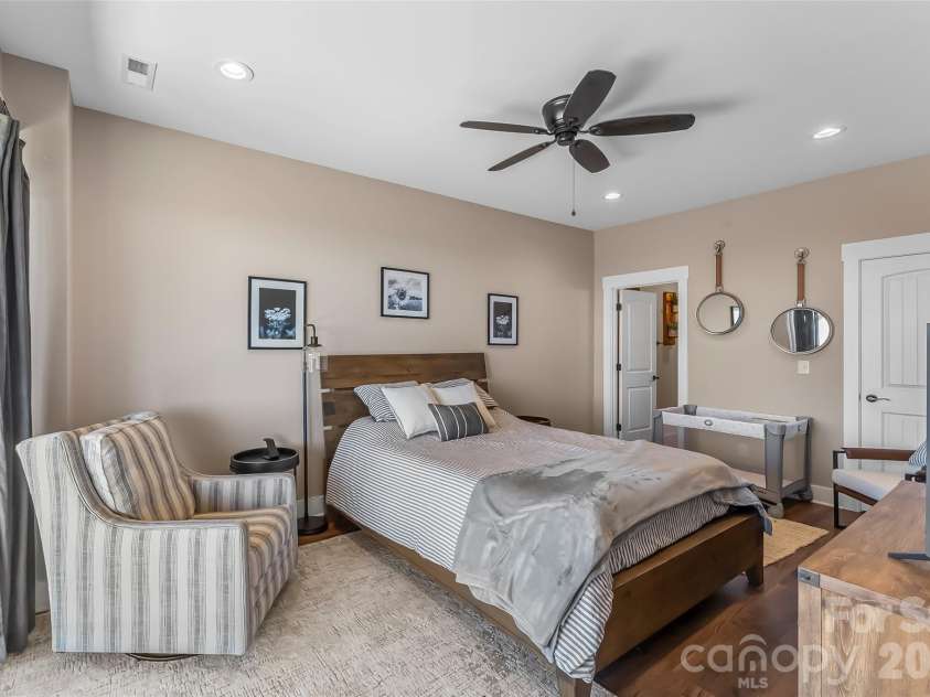 2280 Pinnacle Parkway, Union Mills, NC 28167.  MLS# CAR4363035, YatesRealty ID 13469. 