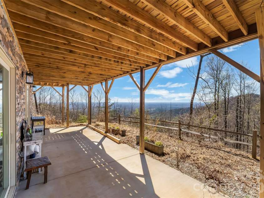 2280 Pinnacle Parkway, Union Mills, NC 28167.  MLS# CAR4363035, YatesRealty ID 13469. 