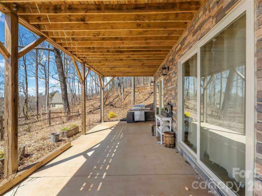 2280 Pinnacle Parkway, Union Mills, NC 28167.  MLS# CAR4363035, YatesRealty ID 13469. 
