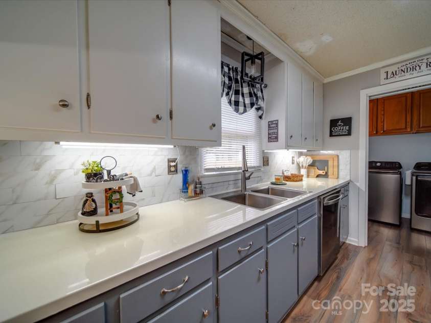 335 Linda Street, Salisbury, NC 28146.  MLS# CAR4251105, YatesRealty ID 13469. 