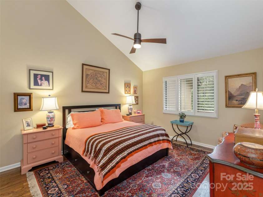 203 Wild Oak Lane, Hendersonville, NC 28791.  MLS# CAR4251432, YatesRealty ID 13470. 