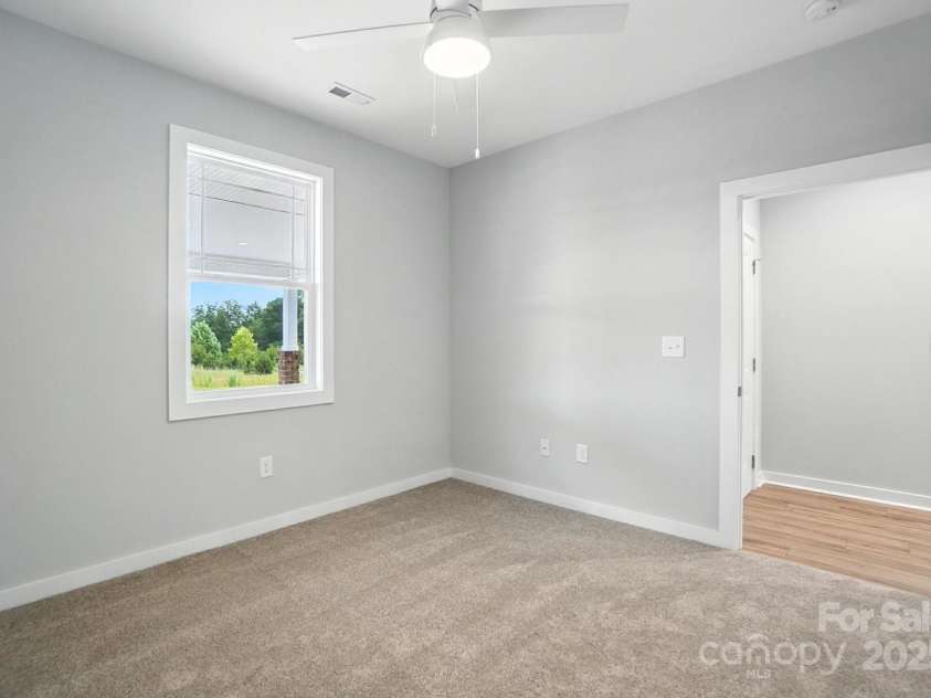 1524 29th Street, Hickory, NC 28602.  MLS# CAR4300386, YatesRealty ID 13471. 