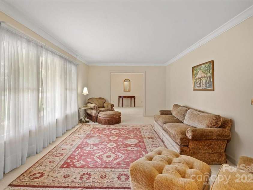 301 Museum Road, Statesville, NC 28625.  MLS# CAR4257027, YatesRealty ID 13472. 