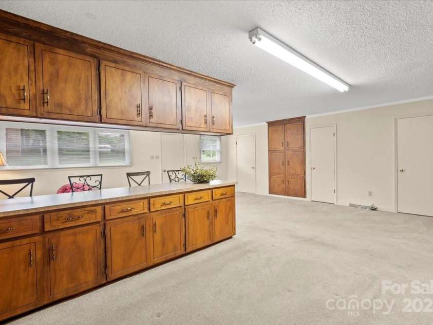 301 Museum Road, Statesville, NC 28625.  MLS# CAR4257027, YatesRealty ID 13472. 
