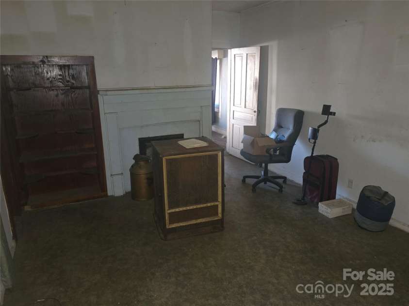 704 Sloop Avenue, Kannapolis, NC 28083.  MLS# CAR4319399, YatesRealty ID 13472. 