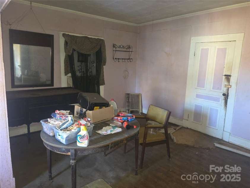 704 Sloop Avenue, Kannapolis, NC 28083.  MLS# CAR4319399, YatesRealty ID 13472. 