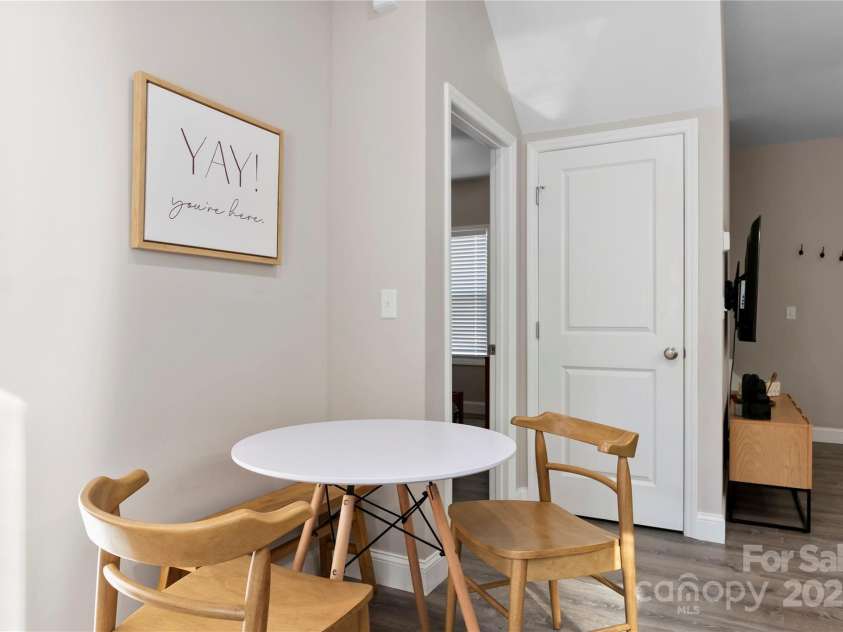 106 Dalton Street, Black Mountain, NC 28711.  MLS# CAR4254021, YatesRealty ID 13474. 