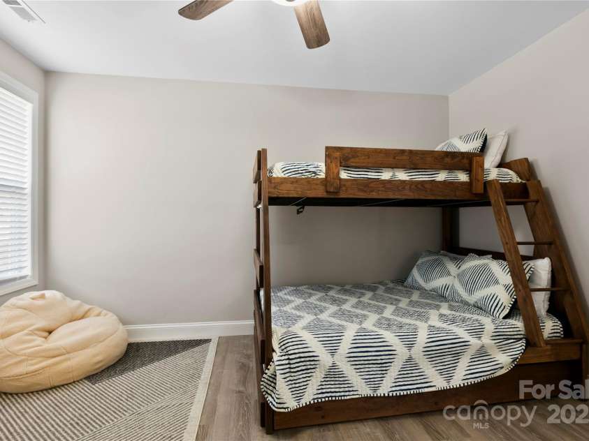 106 Dalton Street, Black Mountain, NC 28711.  MLS# CAR4254021, YatesRealty ID 13474. 
