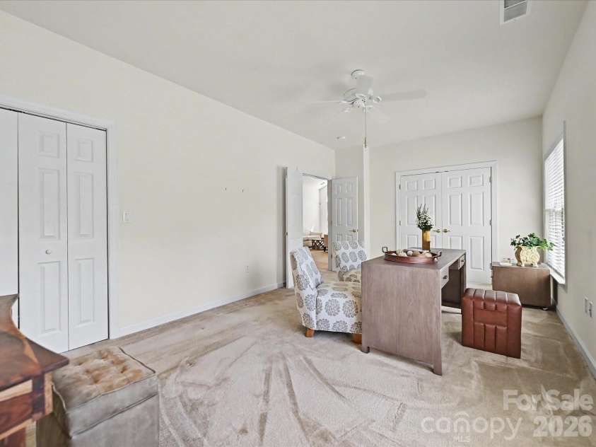 8655 Windsor Ridge Drive, Charlotte, NC 28277.  MLS# CAR4371179, YatesRealty ID 13474. 