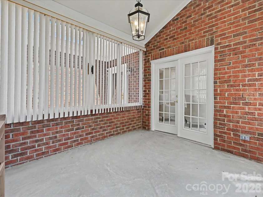 8655 Windsor Ridge Drive, Charlotte, NC 28277.  MLS# CAR4371179, YatesRealty ID 13474. 