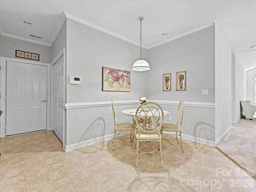8655 Windsor Ridge Drive, Charlotte, NC 28277.  MLS# CAR4371179, YatesRealty ID 13474. 