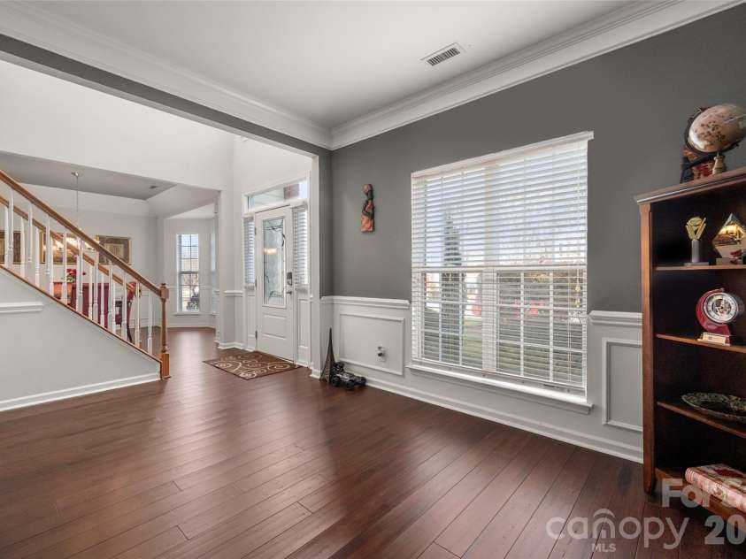 6714 Reedy Creek Road, Charlotte, NC 28215.  MLS# CAR4345304, YatesRealty ID 13475. 
