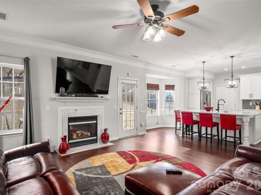 6714 Reedy Creek Road, Charlotte, NC 28215.  MLS# CAR4345304, YatesRealty ID 13475. 