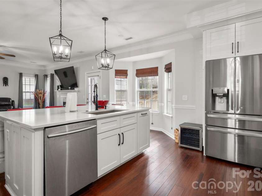 6714 Reedy Creek Road, Charlotte, NC 28215.  MLS# CAR4345304, YatesRealty ID 13475. 