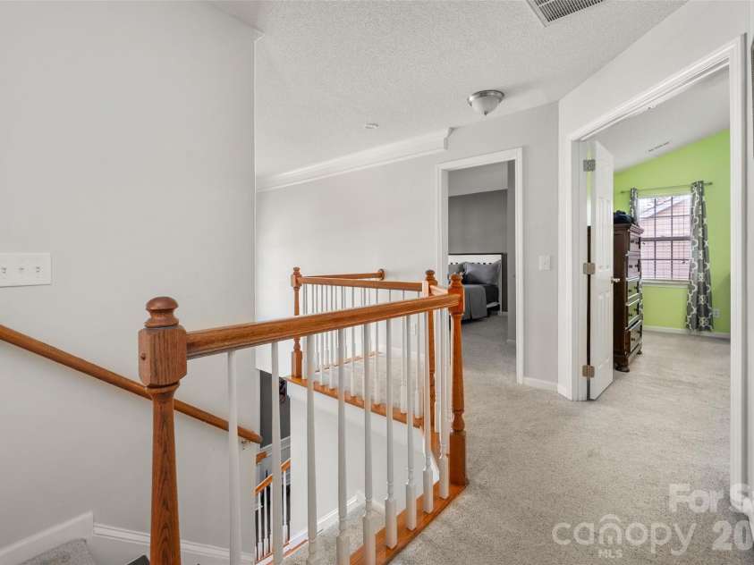 6714 Reedy Creek Road, Charlotte, NC 28215.  MLS# CAR4345304, YatesRealty ID 13475. 