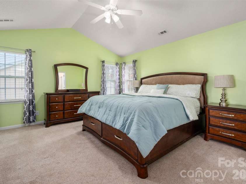 6714 Reedy Creek Road, Charlotte, NC 28215.  MLS# CAR4345304, YatesRealty ID 13475. 