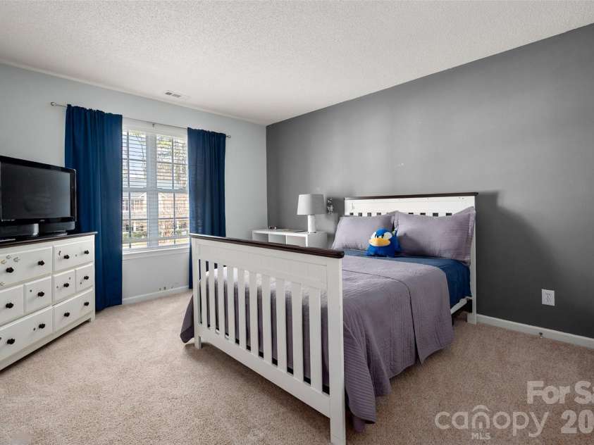 6714 Reedy Creek Road, Charlotte, NC 28215.  MLS# CAR4345304, YatesRealty ID 13475. 