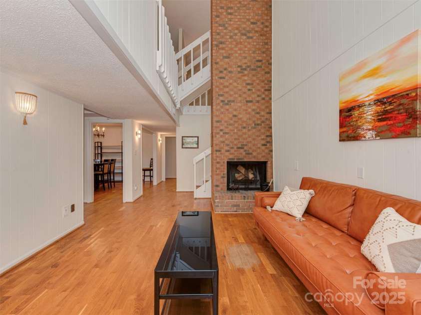 4025 Woodfox Drive, Charlotte, NC 28277.  MLS# CAR4258615, YatesRealty ID 13476. 