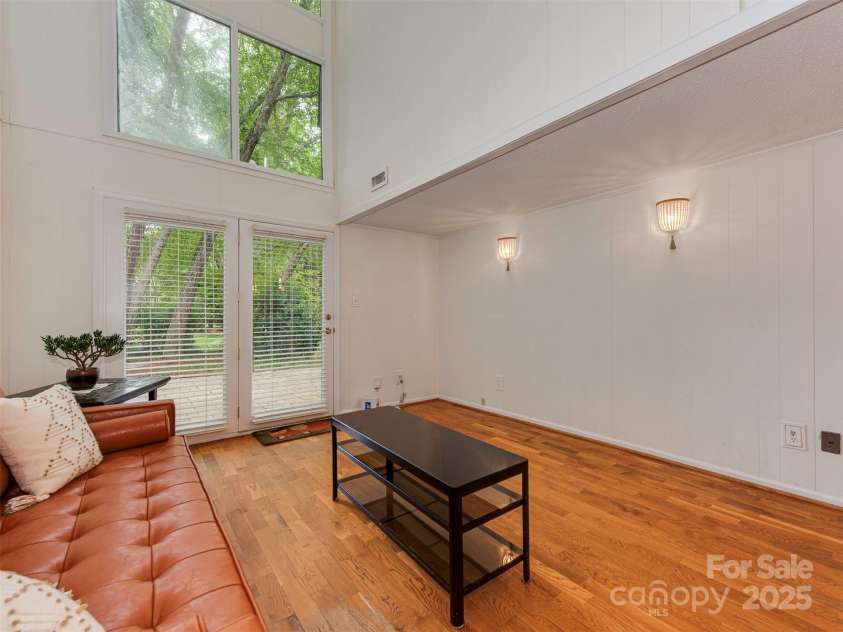 4025 Woodfox Drive, Charlotte, NC 28277.  MLS# CAR4258615, YatesRealty ID 13476. 