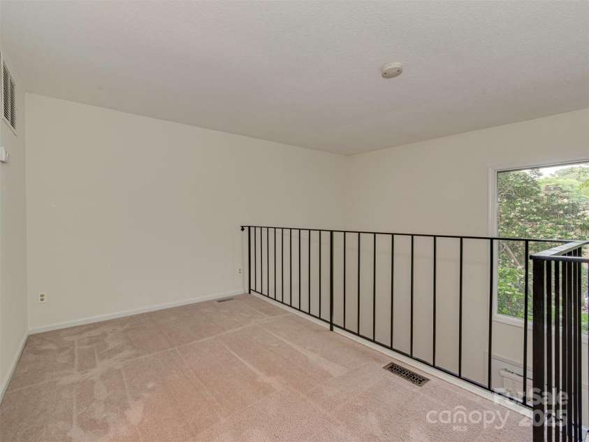 4025 Woodfox Drive, Charlotte, NC 28277.  MLS# CAR4258615, YatesRealty ID 13476. 