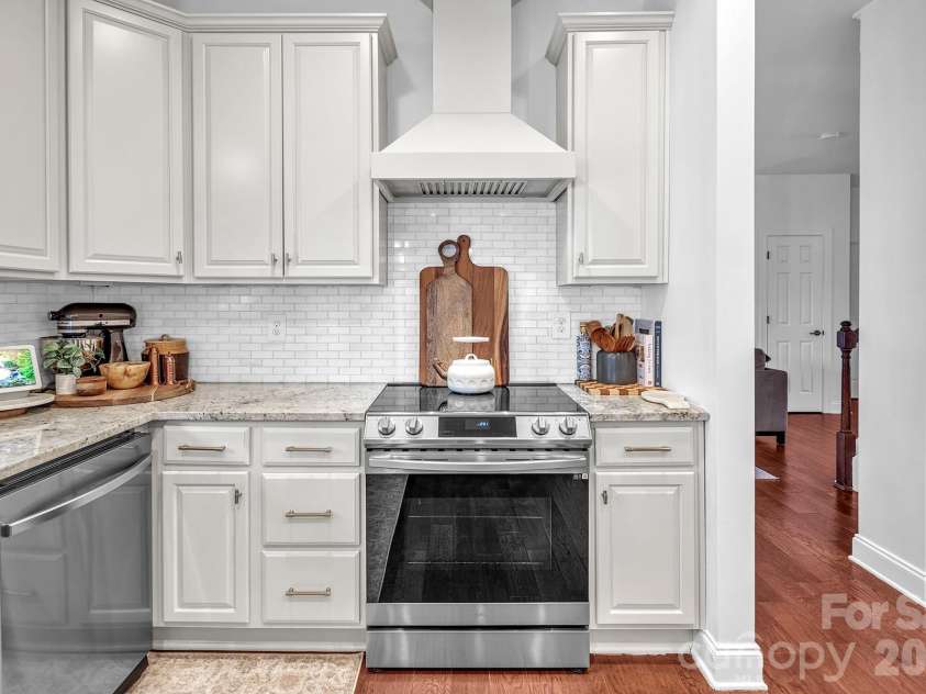 4100 Hay Meadow Drive, Mint Hill, NC 28227.  MLS# CAR4342313, YatesRealty ID 13476. 