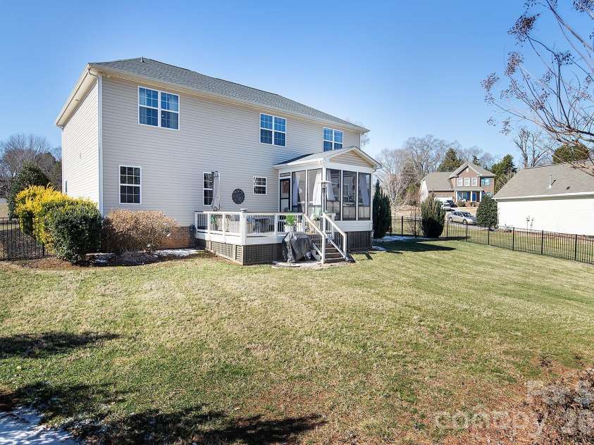 4100 Hay Meadow Drive, Mint Hill, NC 28227.  MLS# CAR4342313, YatesRealty ID 13476. 