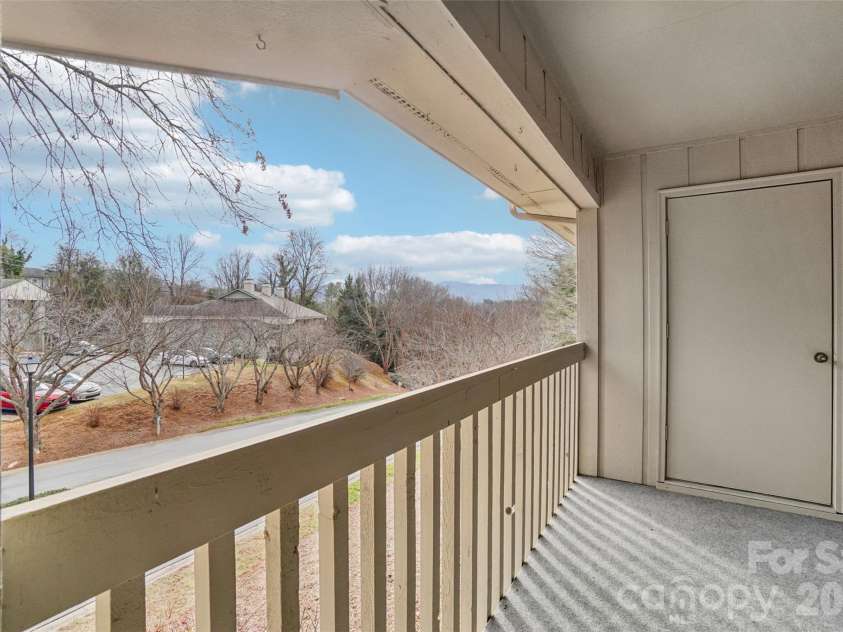 602 Abbey Circle, Asheville, NC 28805.  MLS# CAR4336699, YatesRealty ID 13477. Storage closet 
