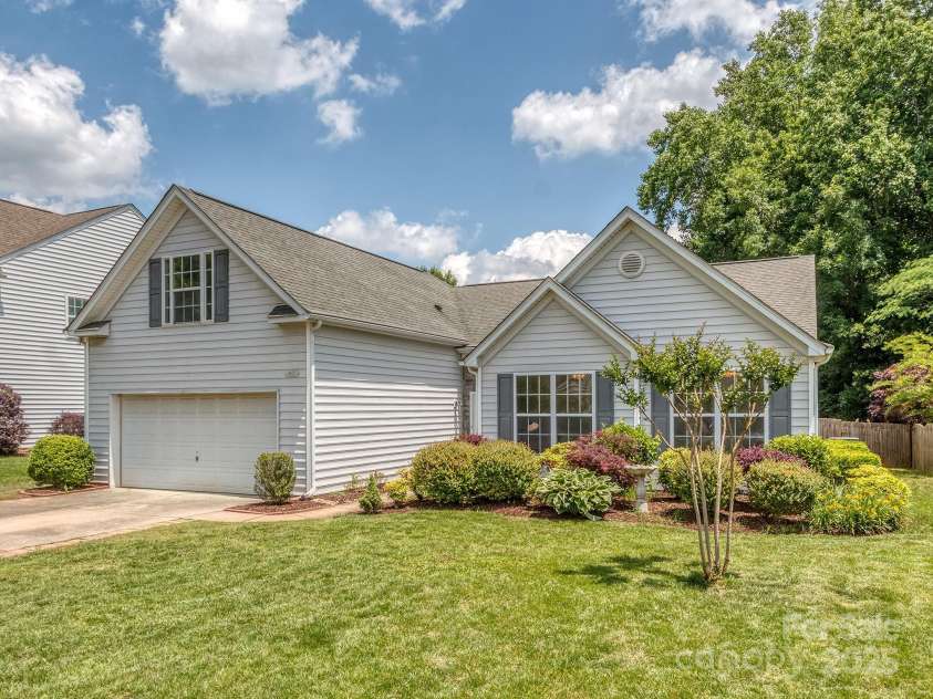 3066 Orion Drive, Fort Mill, SC 29707.  MLS# CAR4259392, YatesRealty ID 13478. 