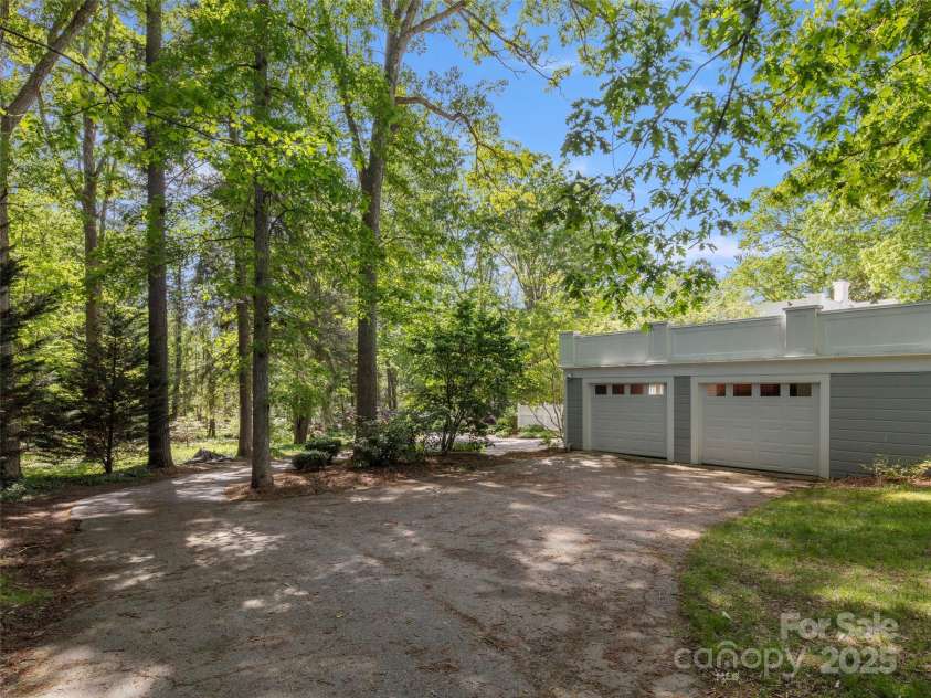 316 Vanderbilt Road, Asheville, NC 28803.  MLS# CAR4258153, YatesRealty ID 13479. 