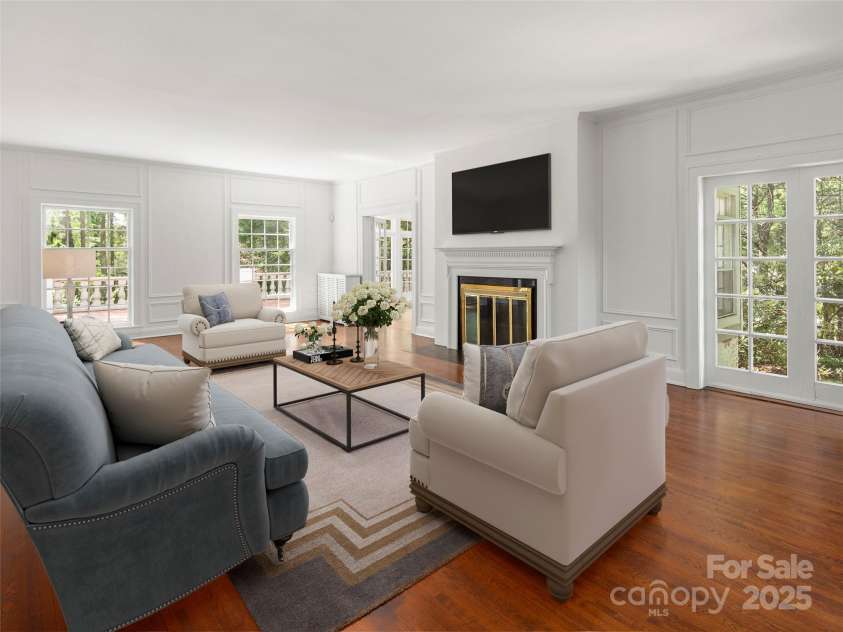316 Vanderbilt Road, Asheville, NC 28803.  MLS# CAR4258153, YatesRealty ID 13479. Living room virtually staged