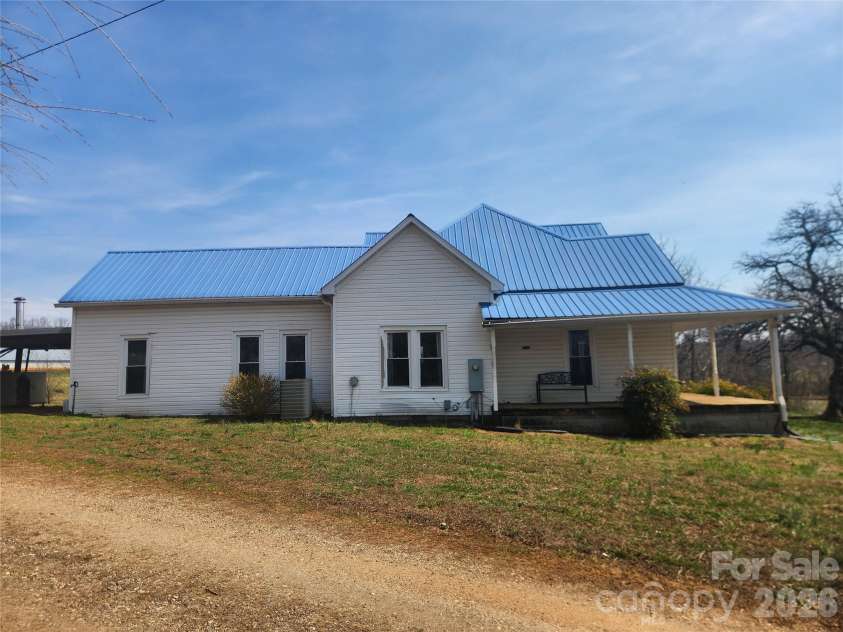 363 Center Church Road, Hiddenite, NC 28636.  MLS# CAR4353871, YatesRealty ID 13479. 