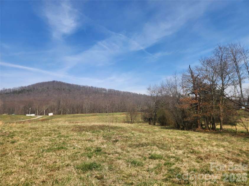 363 Center Church Road, Hiddenite, NC 28636.  MLS# CAR4353871, YatesRealty ID 13479. 