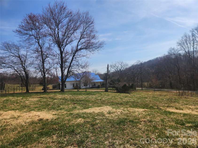 363 Center Church Road, Hiddenite, NC 28636.  MLS# CAR4353871, YatesRealty ID 13479. 