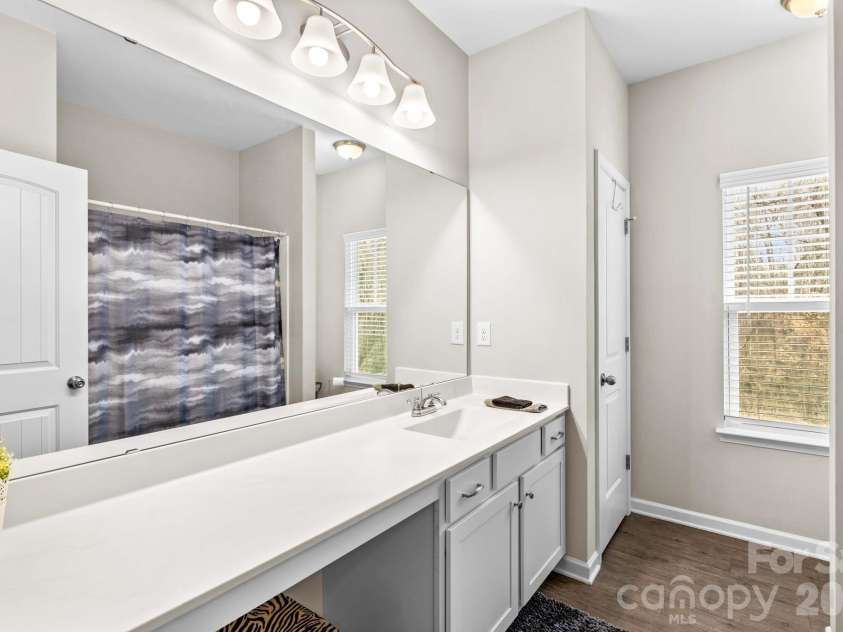 507 Oak Brook Drive, Salisbury, NC 28146.  MLS# CAR4349953, YatesRealty ID 13480. 